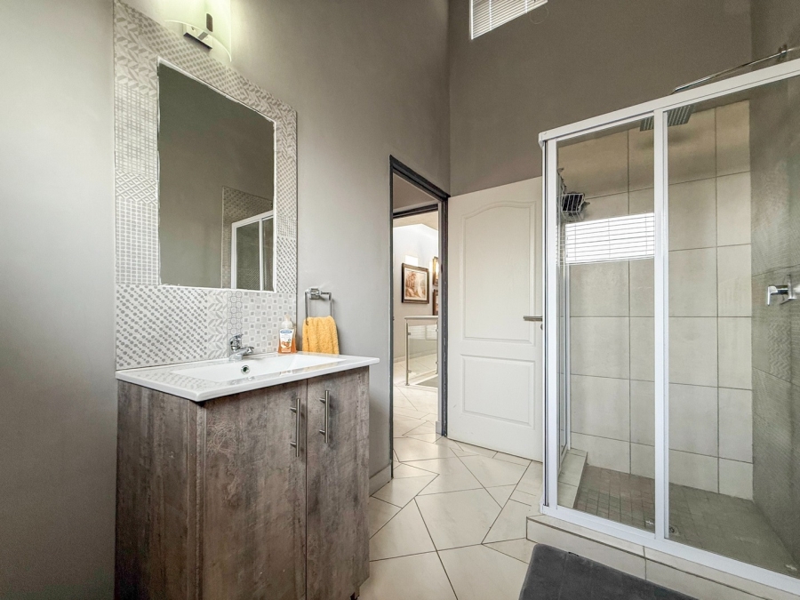 7 Bedroom Property for Sale in Melodie North West